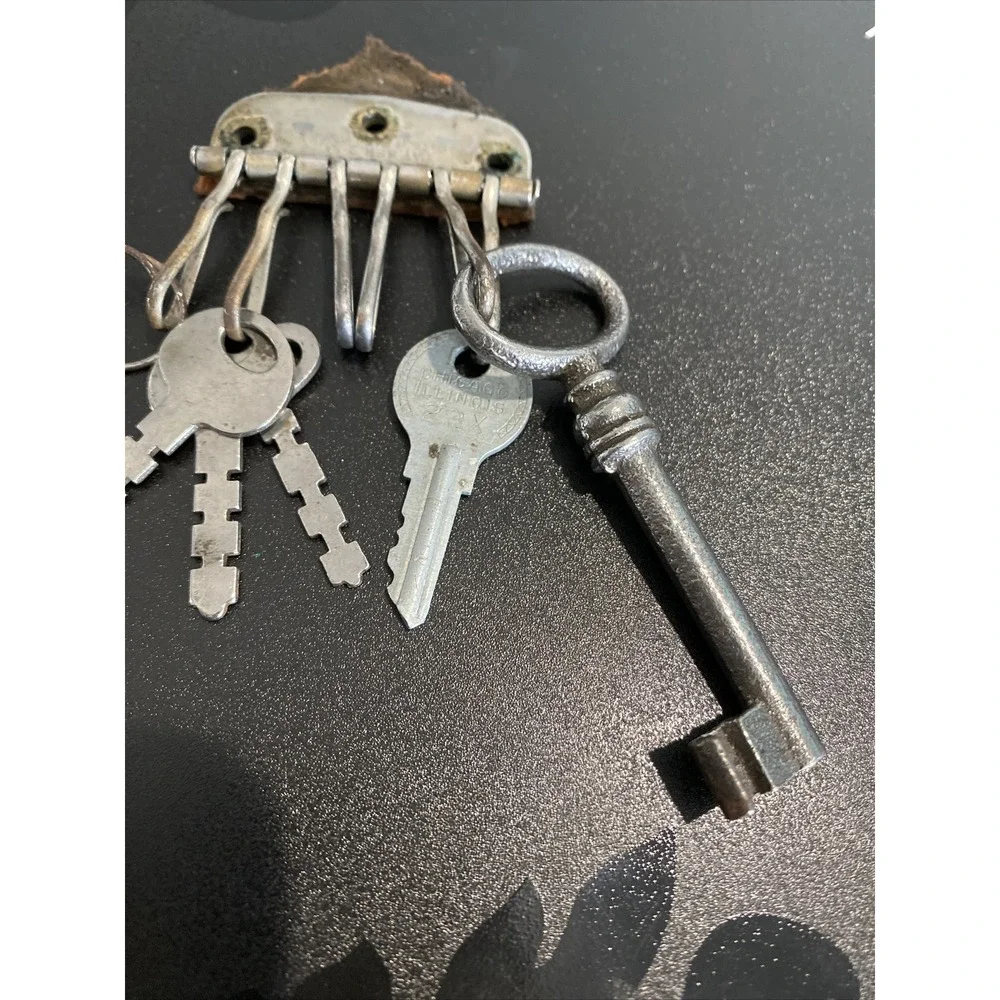 Vintage Antique Skeleton Key Lock Lot
